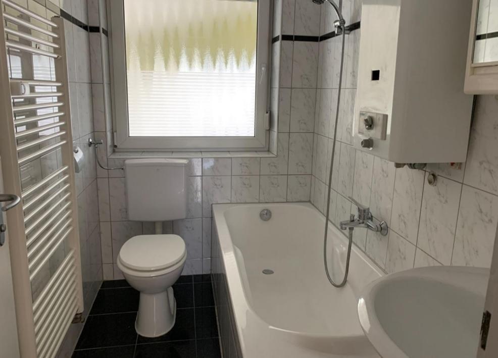 Privatzimmer Nahe Residenz Und Innenstadt Würzburg Buitenkant foto